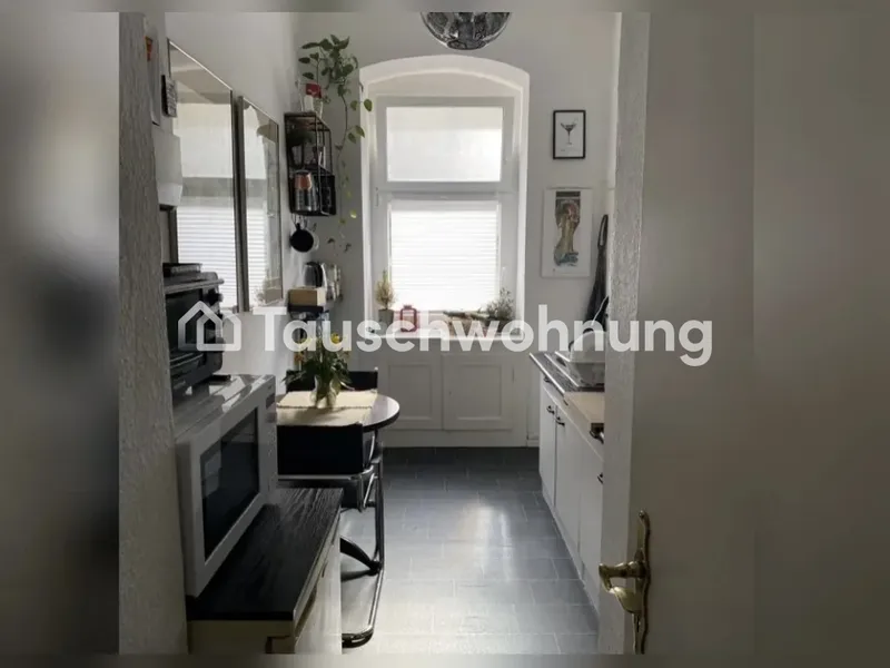 Tauschwohnung: Ein ruhiges Pärchen sucht eine größere Wohnung im Kiez — photo 1